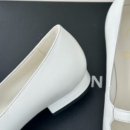 CHANEL 26S MARY JANE FLATS IN WHITE BLACK LAMBSKIN 25626