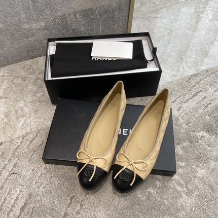 BALLET FLATS BEIGE BLACK QUILTED LAMBSKIN