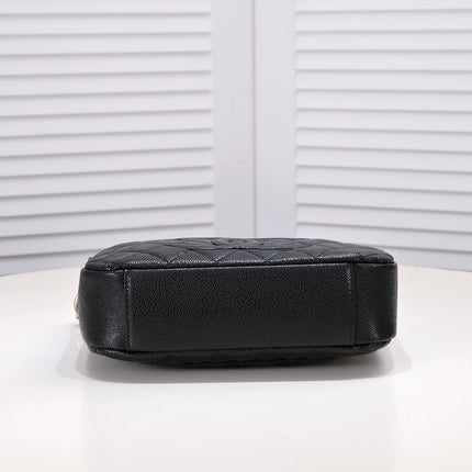 HOBO CAVIAR 25CM 3302 BLACK