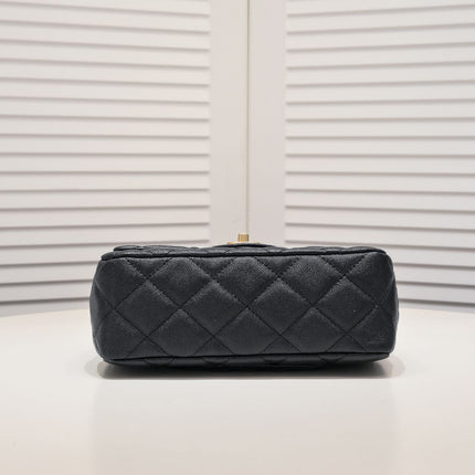 SMALL FLAP BAG CAVIAR 24CM 3892 BLACK