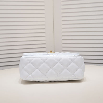 SMALL FLAP BAG CAVIAR 24CM 3892 WHITE
