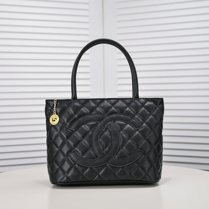 MEDALLION TOTE CAVIAR 3326 BLACK