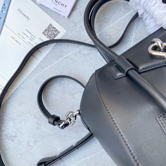 MINI 27 ANTIGONA LOCK BAG IN BLACK LAMBSKIN