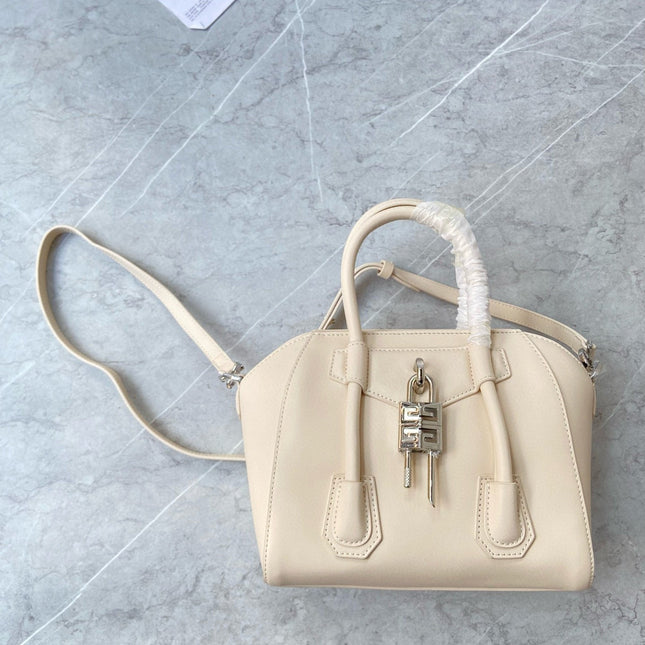 MINI 27 ANTIGONA LOCK BAG IN BEIGE LAMBSKIN