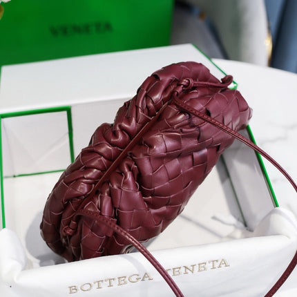 INTRECCIATO POUCH 22 IN BURGUNDY LAMBSKIN