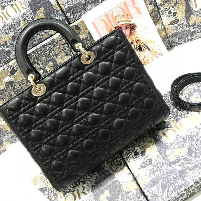 LARGE 32 LADY BAG IN BLACK LAMBSKIN WITH GOLD HARDWARE