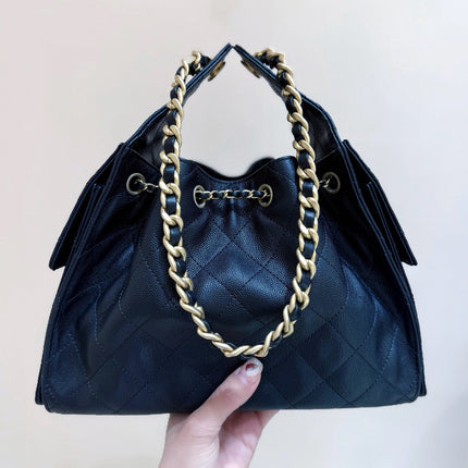 CC 25 HANDBAG IN BLACK 30 GRAINED CALFSKIN GOLD HARDWARE