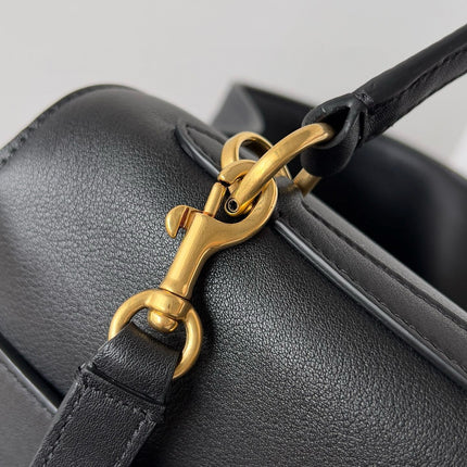 RODEO MEDIUM BAG 35 IN BLACK SMOOTH CALFSKIN GOLD HARDWARE