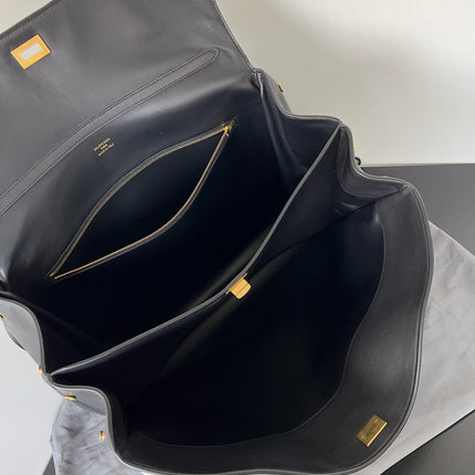 RODEO MEDIUM BAG 35 IN BLACK SMOOTH CALFSKIN GOLD HARDWARE
