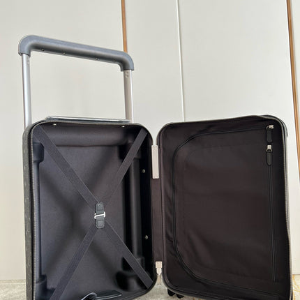 HORIZON 55 SUITCASE MONOGRAM IN BLACK METAL HARDWARE