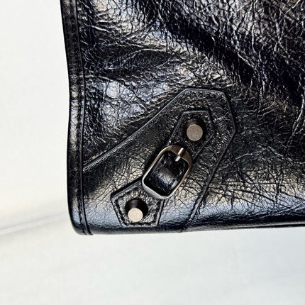 MEDIUM 39 LE CITY BAG IN BLACK LEATHER