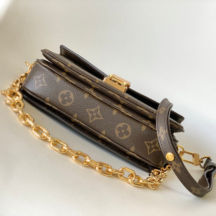 POCHETTE METIS EAST WEST 21.5 IN BROWN MONOGRAM CANVAS GOLD HARDAWARE