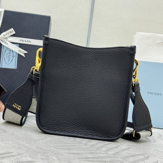 PRADA SHOULDER BAG 20 IN BLACK CALFSKIN