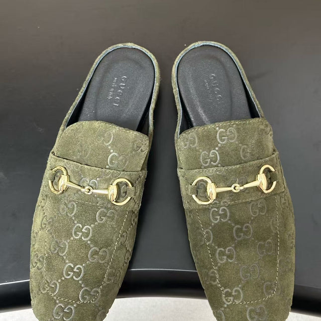 GUCCI 26S HORSEBIT MULE IN OLIVE GREEN SUEDE
