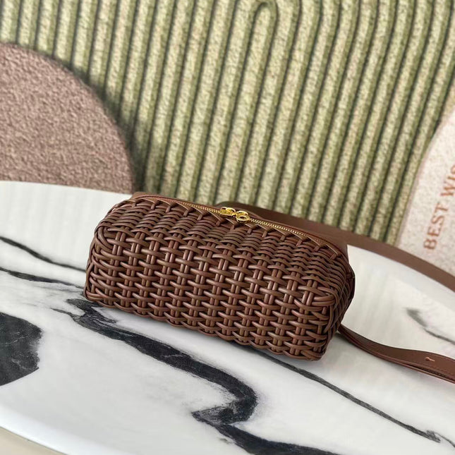 BOTTEGA VENETA 26S INTRECCIATO VANITY CASE IN BROWN CALFSKIN