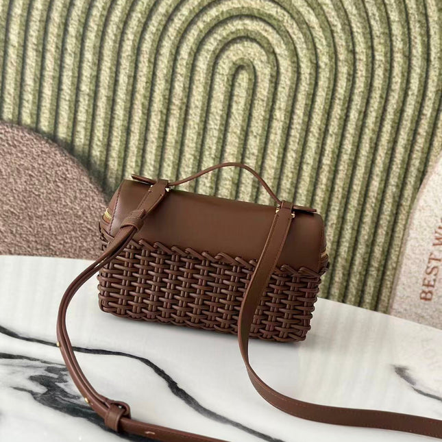 BOTTEGA VENETA 26S INTRECCIATO VANITY CASE IN BROWN CALFSKIN