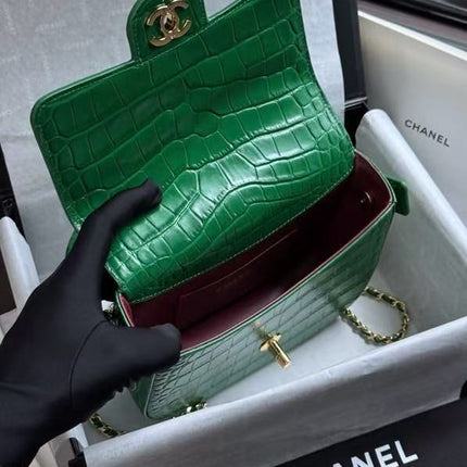 CHANEL 26S MINI FLAP TOP HANDLE BAG IN GREEN CROCODILE LEATHER