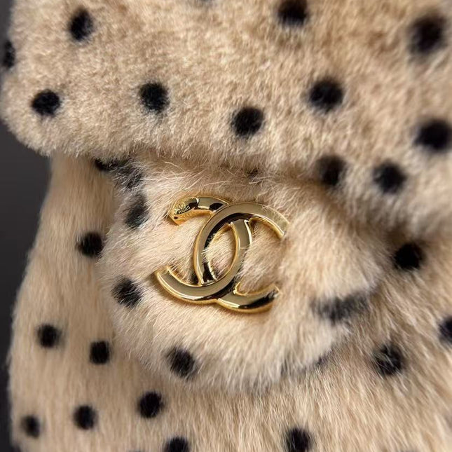 CHANEL 26S DRAWSTRING SHOULDER BAG IN LEOPARD PRINT FAUX FUR