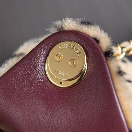 CHANEL 26S DRAWSTRING SHOULDER BAG IN LEOPARD PRINT FAUX FUR