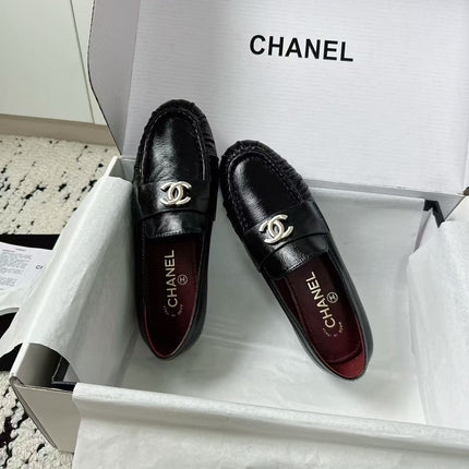 CHANEL 26S CC LOAFERS IN BLACK CALFSKIN 27726