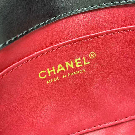 CHANEL 26S METIERS D'ART POCHETTE IN BLACK CALFSKIN GOLD HARDWARE