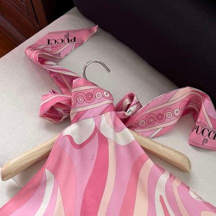 PUCCI 26S SILK TWILL SCARF IN PINK & WHITE PATTERN