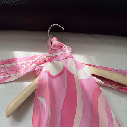 PUCCI 26S SILK TWILL SCARF IN PINK & WHITE PATTERN
