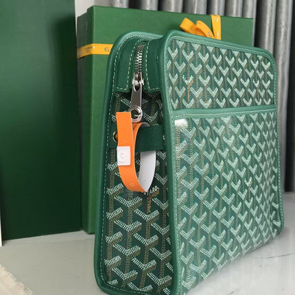 GOYARD 26S ZIP DOCUMENT POUCH IN GREEN GOYARDINE CANVAS