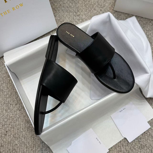 ROW THONG SANDAL IN BLACK CALFSKIN