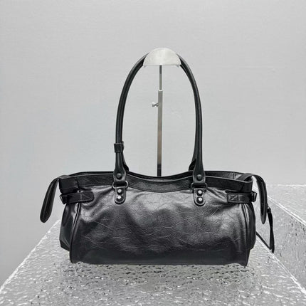 NEO CAGOLE 32 IN BLACK CALFSKIN BLACK HARDWARE