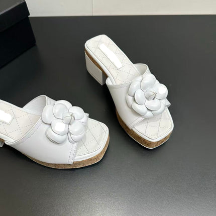 CAMELLIA SLIDE SANDALS IN WHITE CALFSKIN