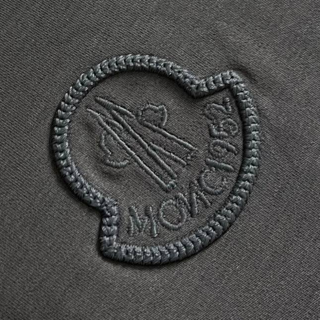 MONCLER 26S SHORT-SLEEVE T-SHIRT 669