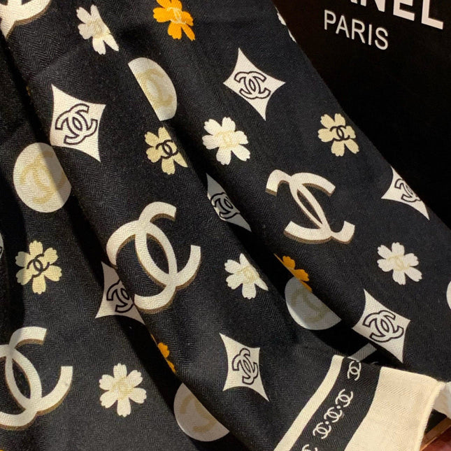 CHANEL 26S SCARF 140 IN CASHMERE AND SILK 306120