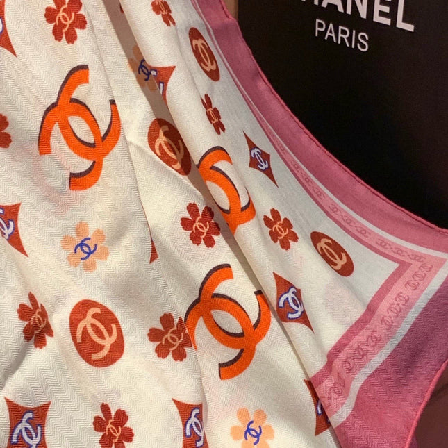 CHANEL 26S SCARF 140 IN CASHMERE AND SILK 306123