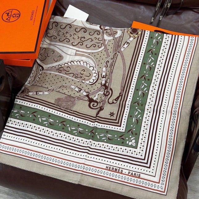 HERMES 26S PRINTED SQUARE SCARF 140 IN CASHMERE AND SILK 307281