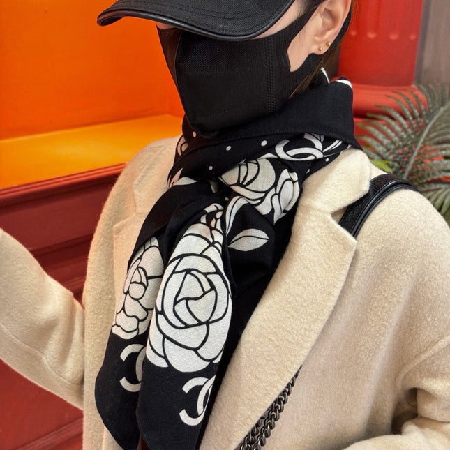 CHANEL 26S SCARF 140 IN CASHMERE AND SILK 309330