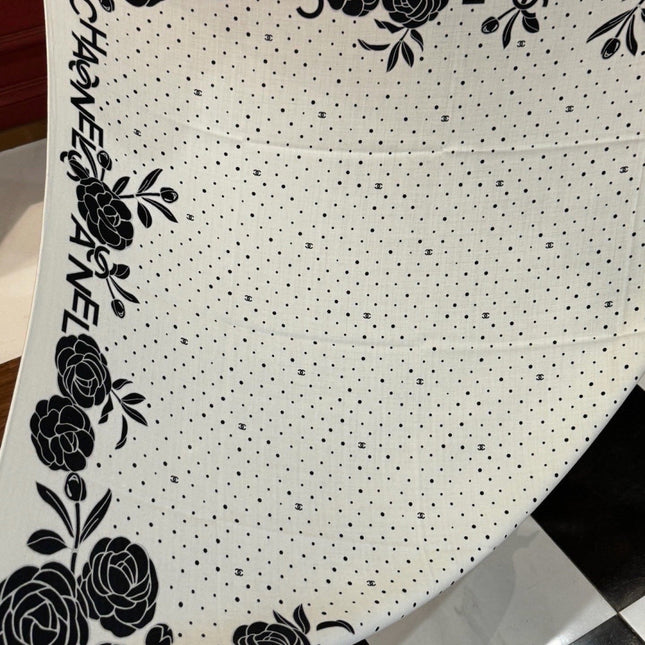 CHANEL 26S SCARF 140 IN CASHMERE AND SILK 309331