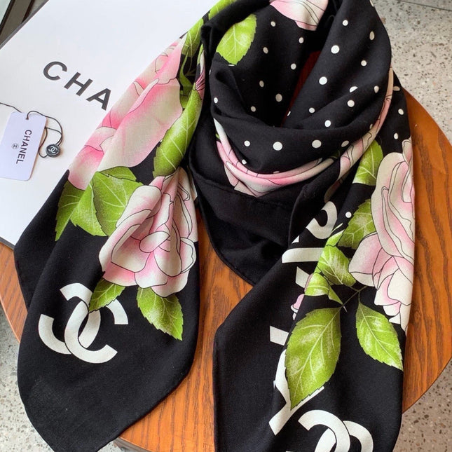 CHANEL 26S SCARF 140 IN CASHMERE AND SILK 309336