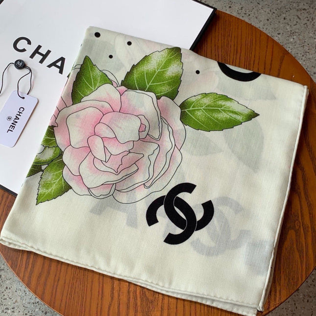 CHANEL 26S SCARF 140 IN CASHMERE AND SILK 309337