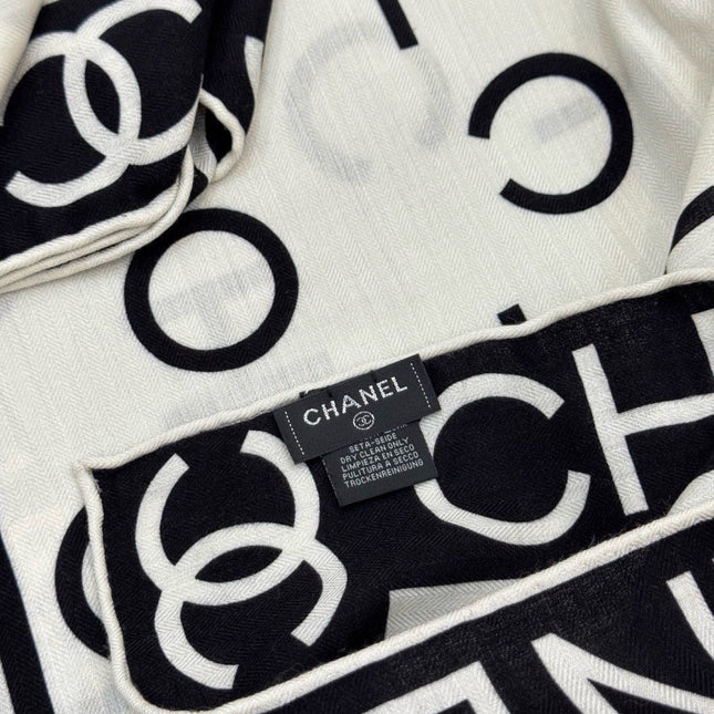 CHANEL 26S SCARF 135 IN CASHMERE AND SILK 309347