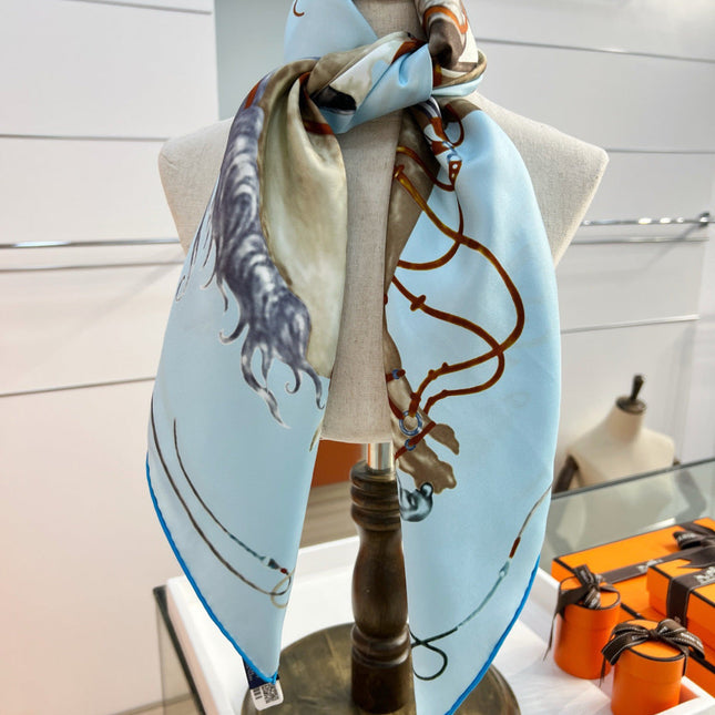 HERMES 26S PRINTED SQUARE SCARF 88 IN SILK 309927