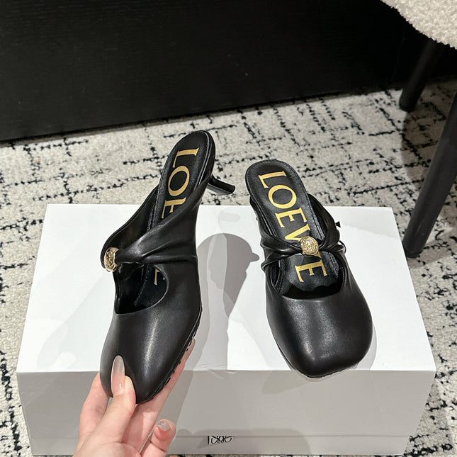 CHLOÉ 26S HIGH-HEELED MULES IN BLACK CALFSKIN