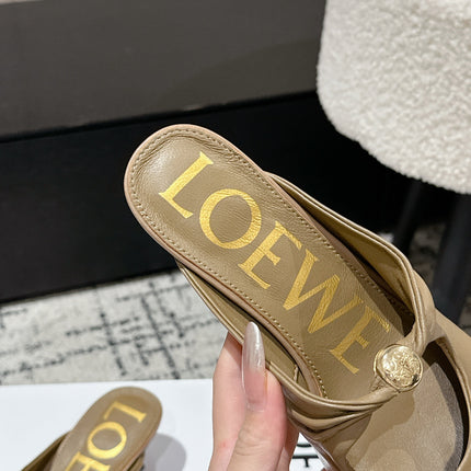 CHLOÉ 26S HIGH-HEELED MULES IN CAMEL BROWN CALFSKIN