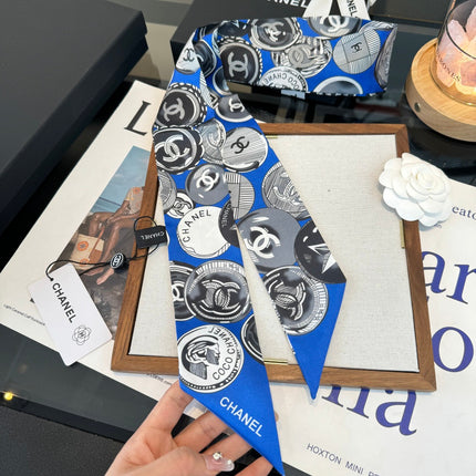CHANEL 26S TWILLY SCARF 120 IN SILK 411281