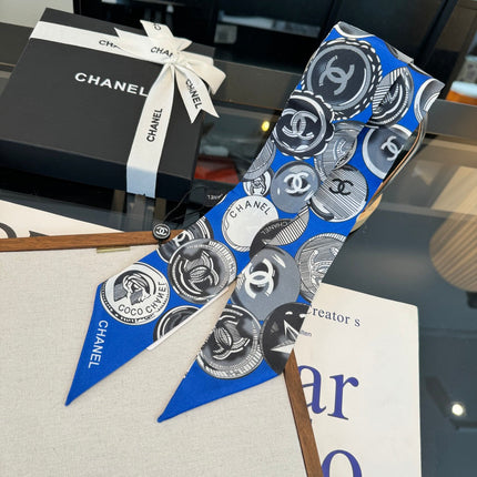 CHANEL 26S TWILLY SCARF 120 IN SILK 411281