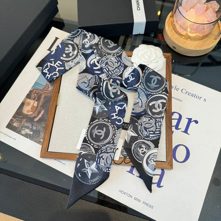 CHANEL 26S TWILLY SCARF 120 IN SILK 411282