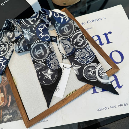 CHANEL 26S TWILLY SCARF 120 IN SILK 411282