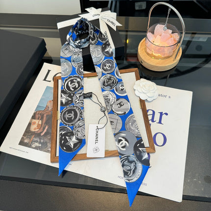 CHANEL 26S TWILLY SCARF 120 IN SILK 411281