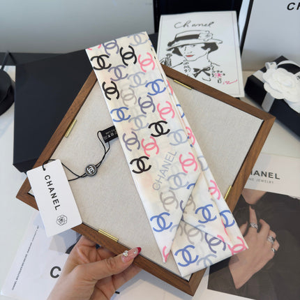 CHANEL 26S TWILLY SCARF 120 IN SILK 347191