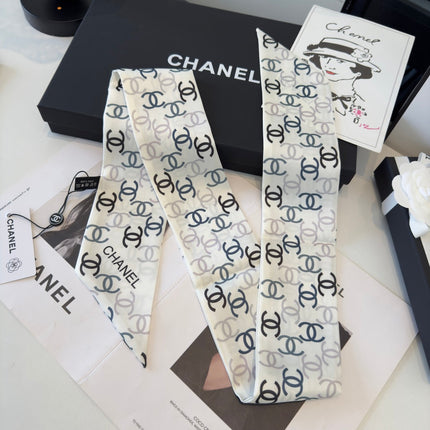 CHANEL 26S TWILLY SCARF 120 IN SILK 347193